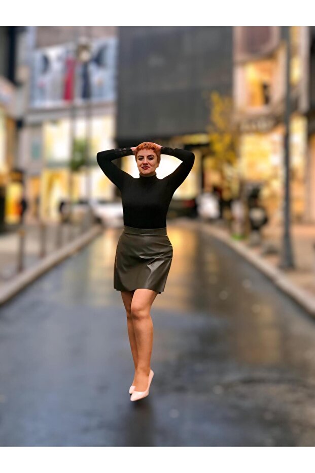 Deri mini şortlu etek - 7