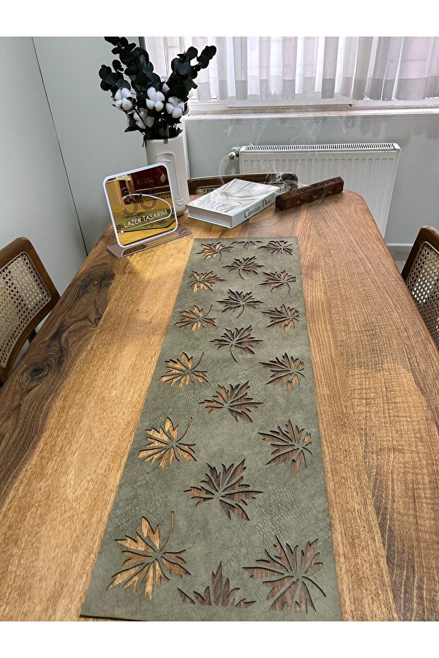 عداء مقطوع بالليزر منقوش (ورقة). - 1