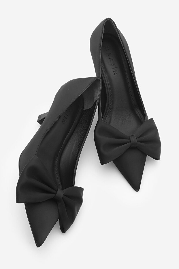 Esilas Schwarzer Stiletto-Absatz mit spitzer Zehenpartie und Schleifendetail - 1