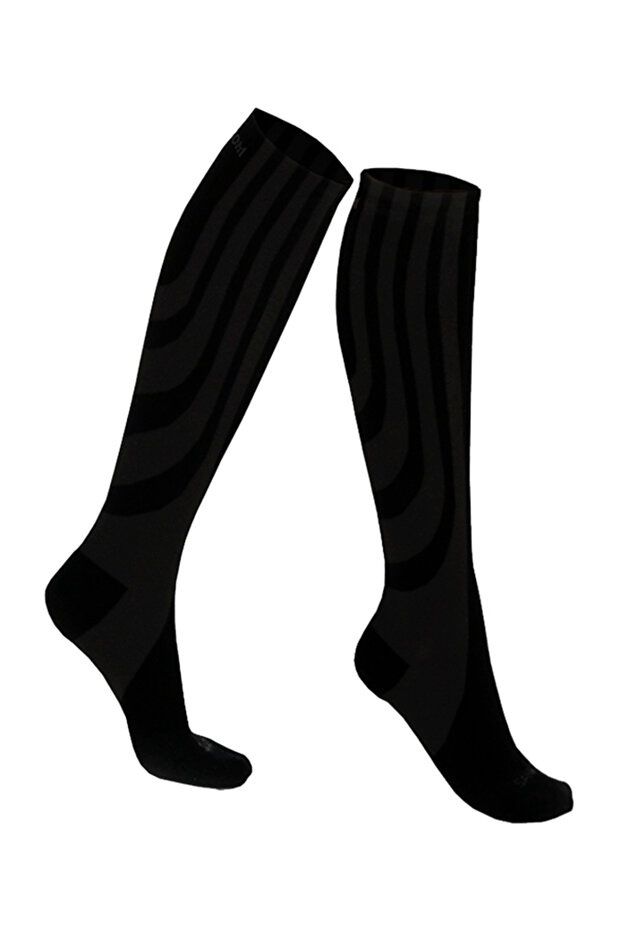 جوارب الضغط النشطة الحاصلة على براءة اختراع - 1