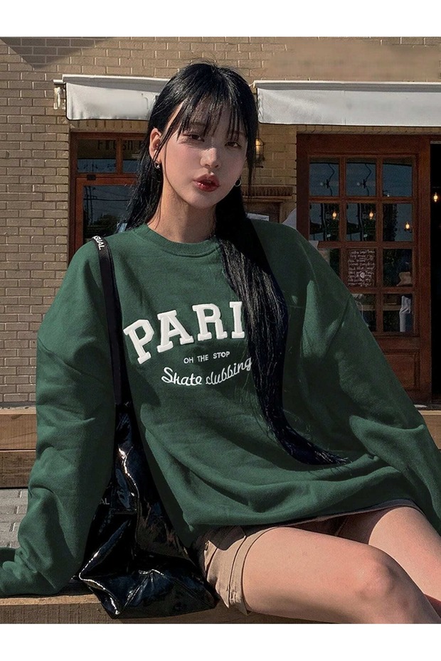 Women's Nefti Green Paris Skate Club Printed Crew Neck Oversize Sweatshirt