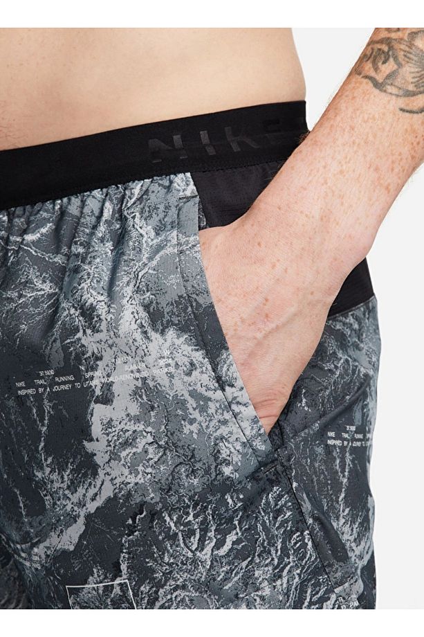 Stride Dri-Fit 7" Brief-Lined All-Over Printed Running Erkek Şort - 4