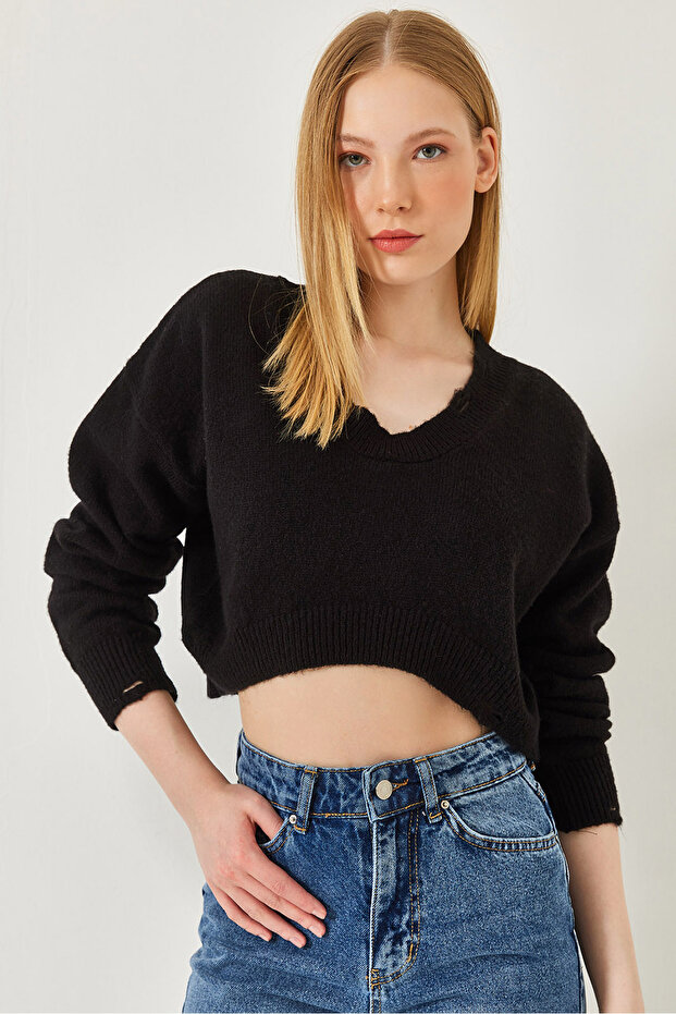 Women's Black Crop Knit Sweater 20246925