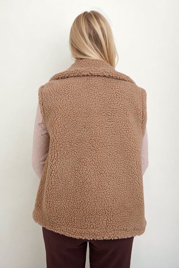 Deri Şeritli Kürk Yelek - 5