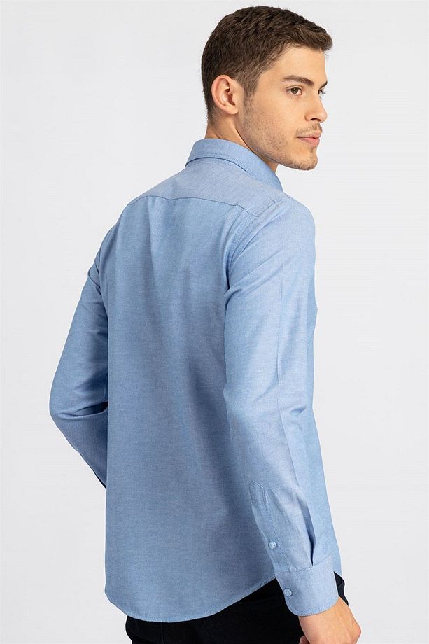 Erkek Slim Fit Dar Kesim Uzun Kollu Pamuklu Oxford Doku Kolay Ütülenebilir Mavi Düğmeli Yaka Gömlek - 4