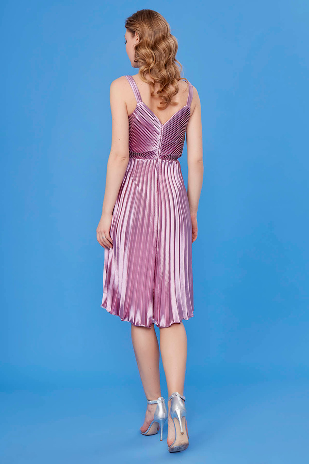 Přední vzorované plisované šaty - 6