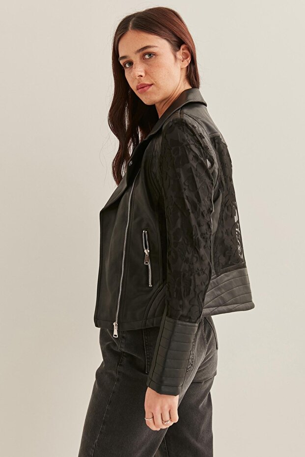 Bunda z umělé kůže s krajkovým zdobením - 4