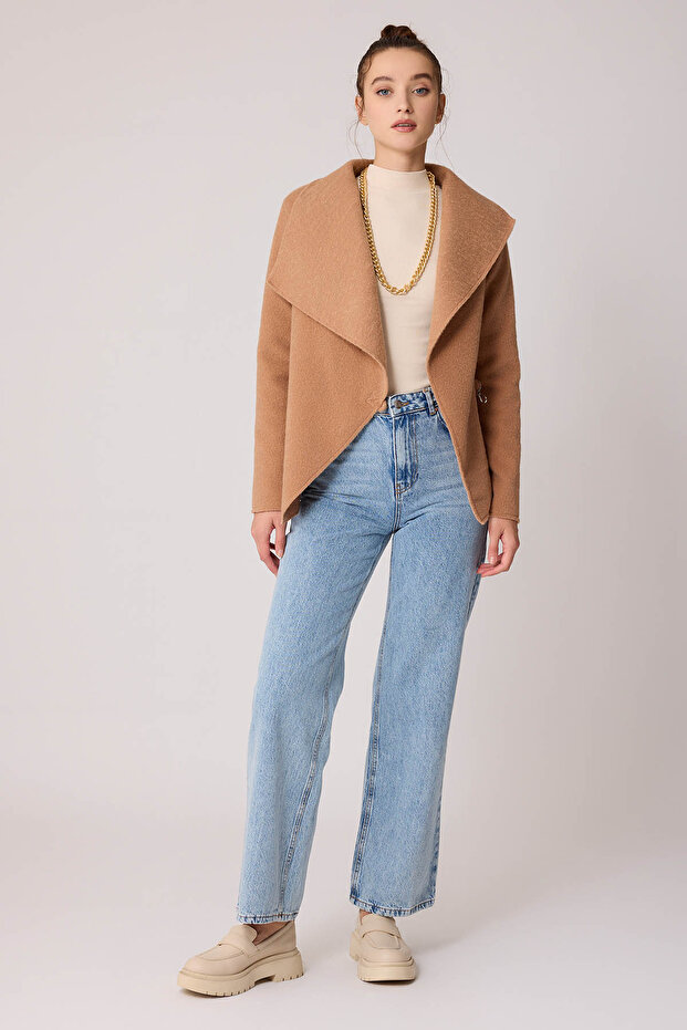 سترة قطع غير متماثلة مع ربطة عنق إكسسوارات - 1