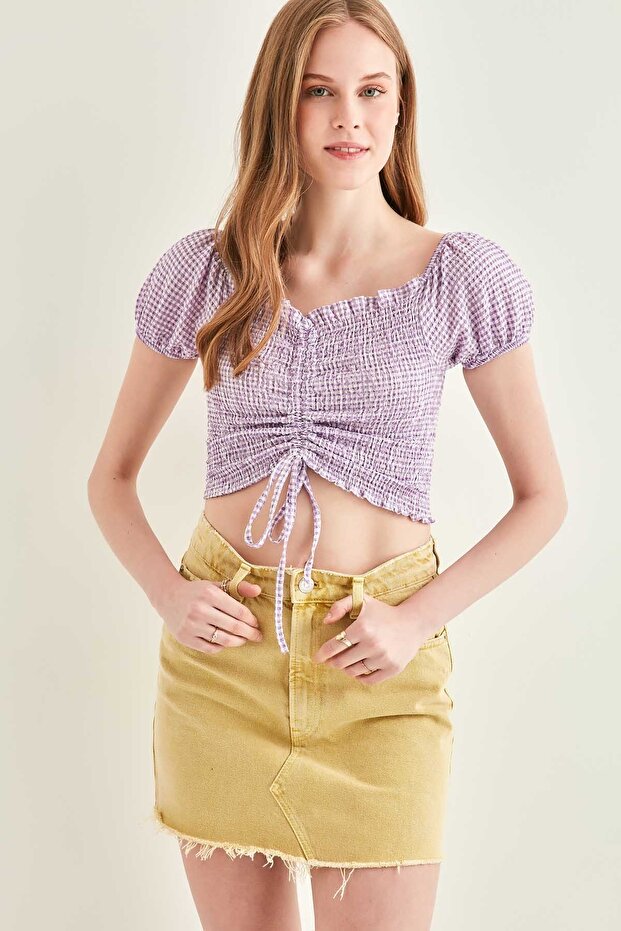 بلوزة صغيرة مجمعة أمامية من القماش القطني - 1