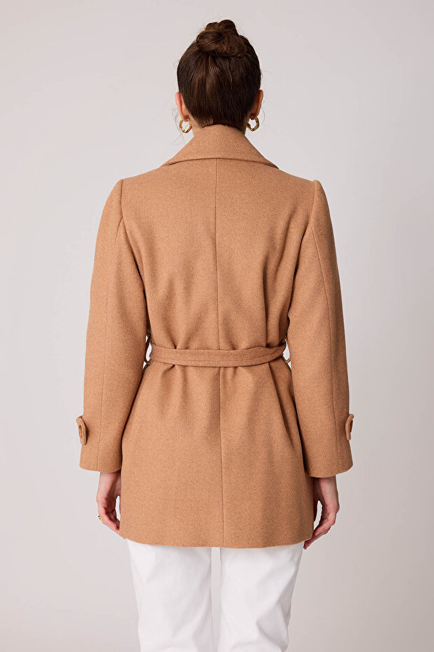 معطف كشمير قصير بحزام أمامي بأزرار - 5