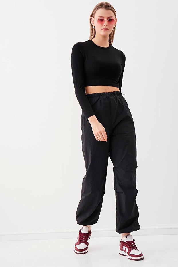 Hose aus Fallschirmstoff mit elastischem Detail - 1