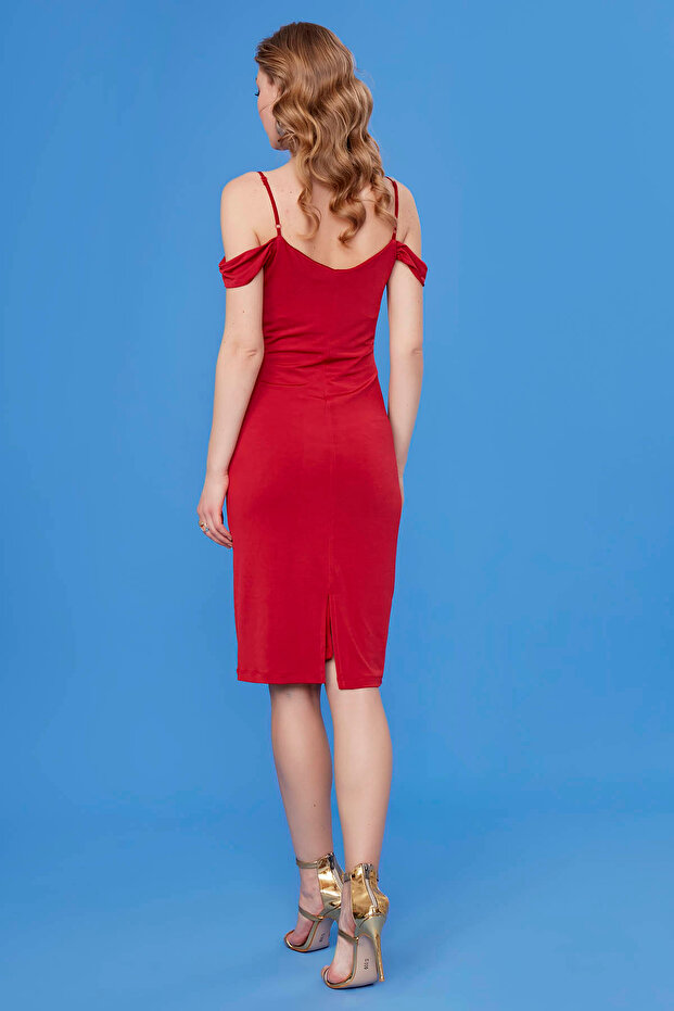 Sukienka z podszewką i szczegółowymi rękawami - 5