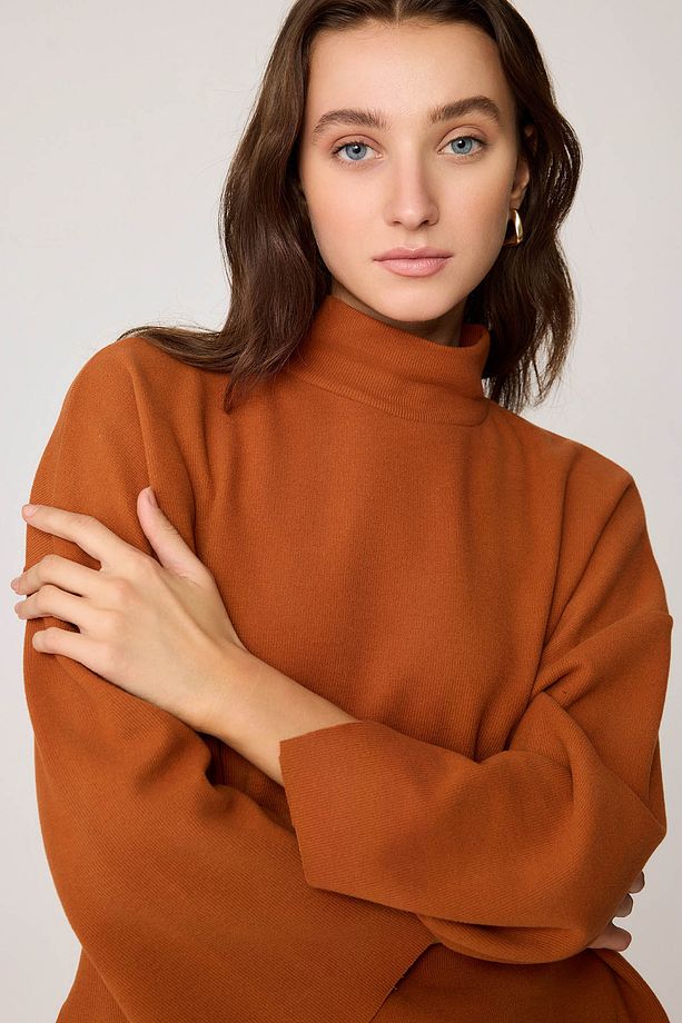 Düşük Kol Yakalı Yanlar Yırtmaçlı Örme Oversize Bluz - 3
