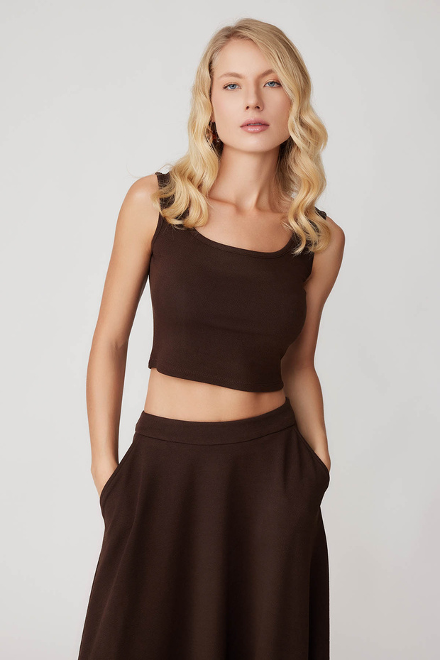 Thick Strap Crop Blouse - 4