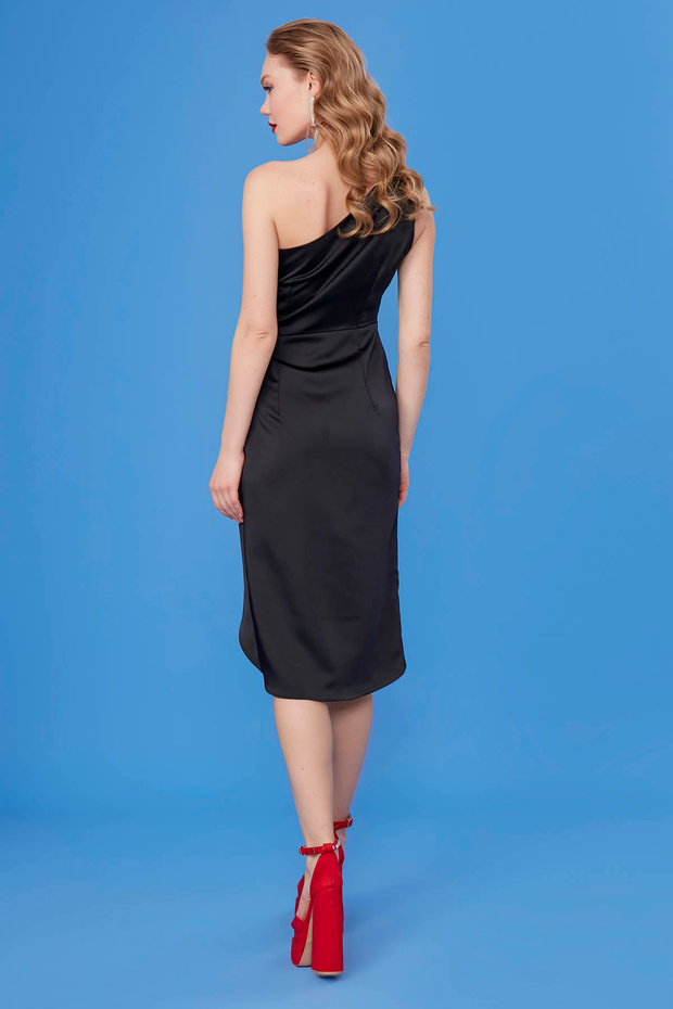 Saténové šaty na jedno rameno - 5