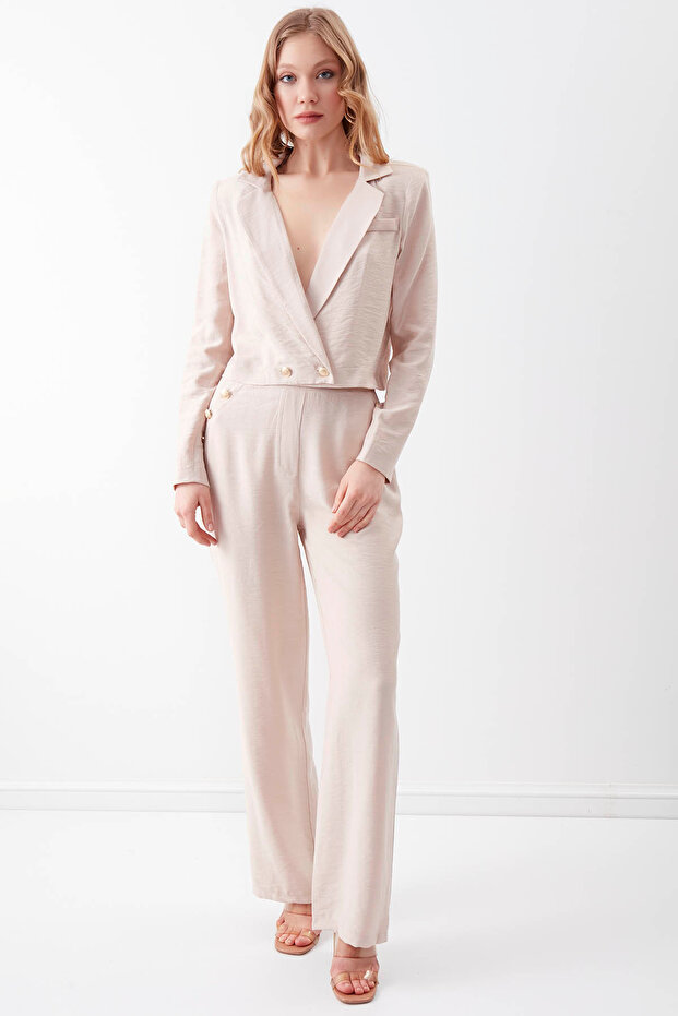 سترة قصيرة مع تفاصيل زر ذهبي - 1