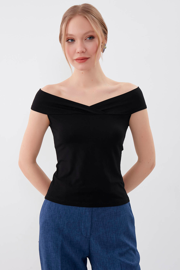 Kayık Yaka Bluz - 1