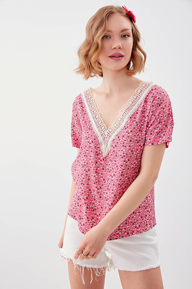 Çiçekli V Yaka Bluz - 3