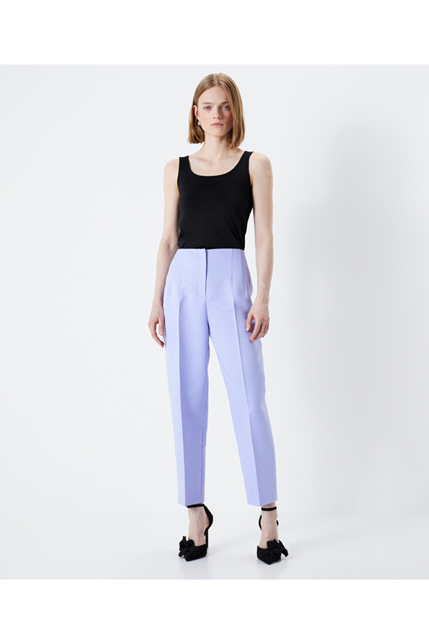 Carrot Fit Trousers