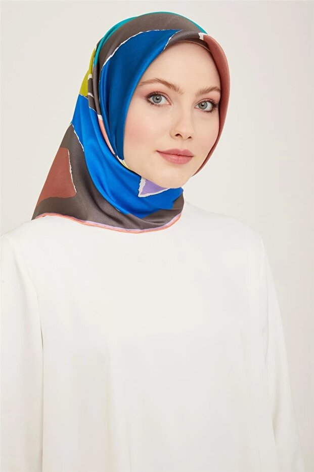 9125d موديل 53 وشاح حريري Twill