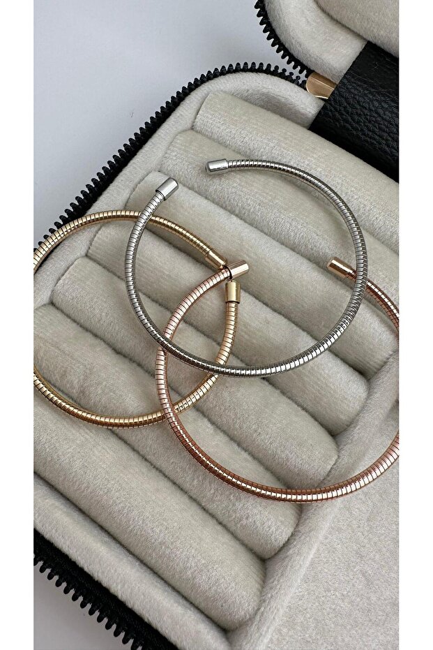 سوار ثلاثي الأصفاد - 3