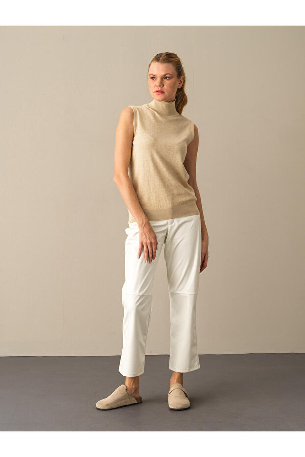 Kadın Bej Regular Fit Basic Kazak - 3