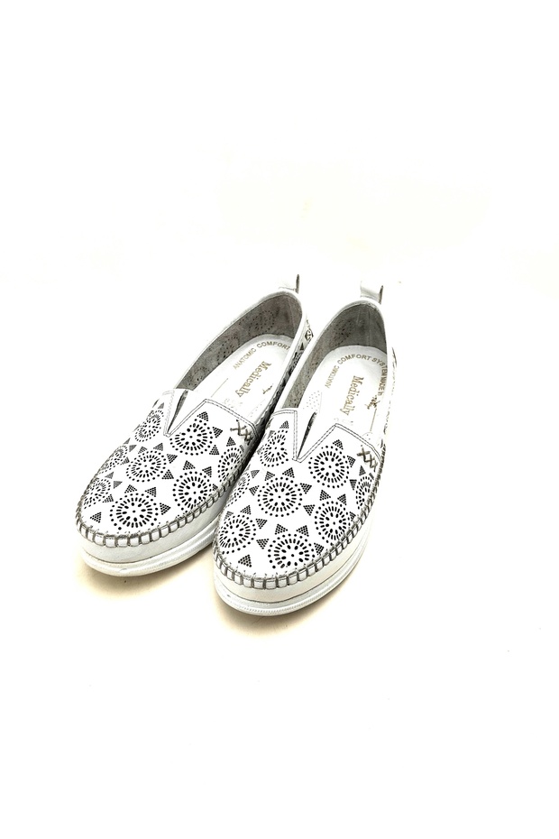 2050 Aymoda Laser Leather Daily Comfortable Soft Shoes