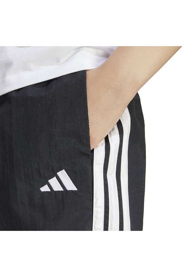 Essentials 3-Stripes Lifestyle Woven Şort - 5