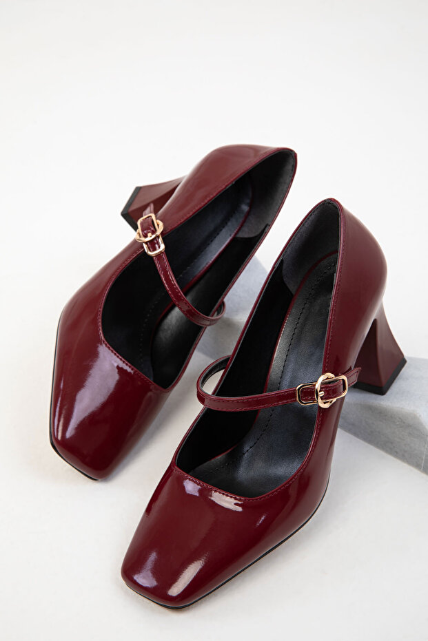 Bordó lakkbőr női sarkú cipő - 20170 - 4
