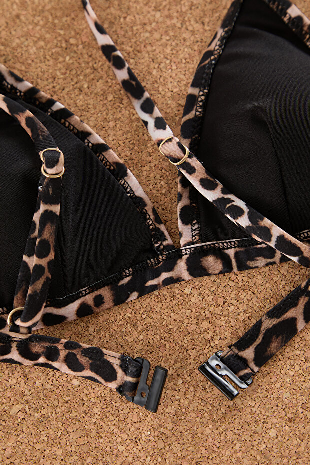 Leopar Desenli Üçgen Kaplı Bikini Üstü TBESS20BU0268 - 9