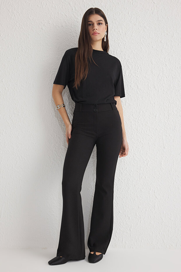 Siyah İspanyol Paça Normal Bel Dokuma Pantolon TWOSS25PL00065 - 2