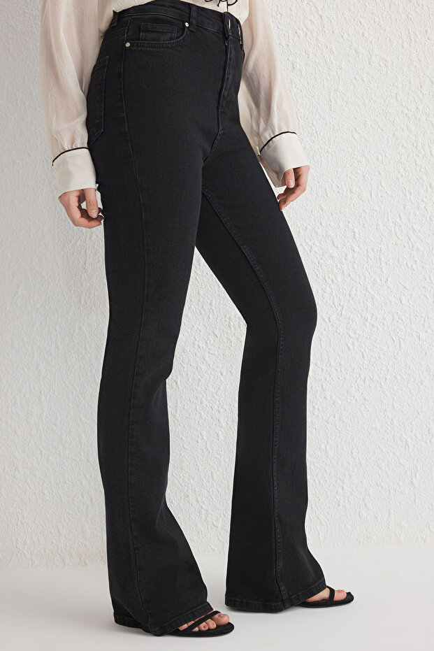 Siyah Yüksek Bel Orta Esnek Flare İspanyol Paça Jeans TWOSS25JE00109 - 3