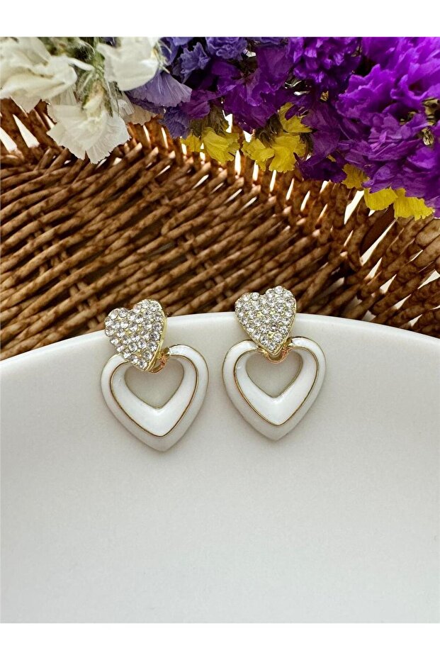 Heart Patterned White Stone Earrings