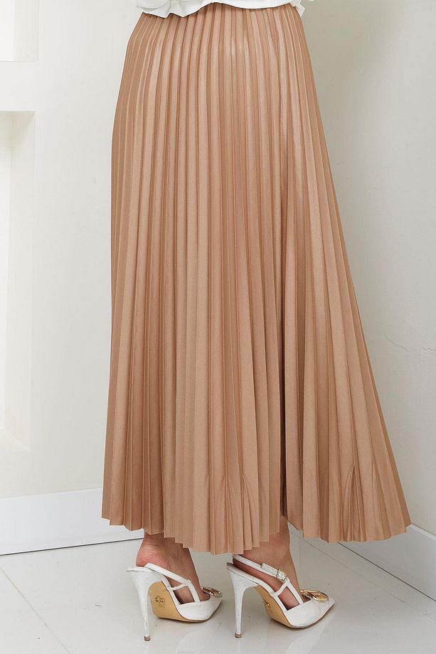 Beli Lastikli Deri Görünümlü Sık Piliseli Etek Camel HM2655 - 5