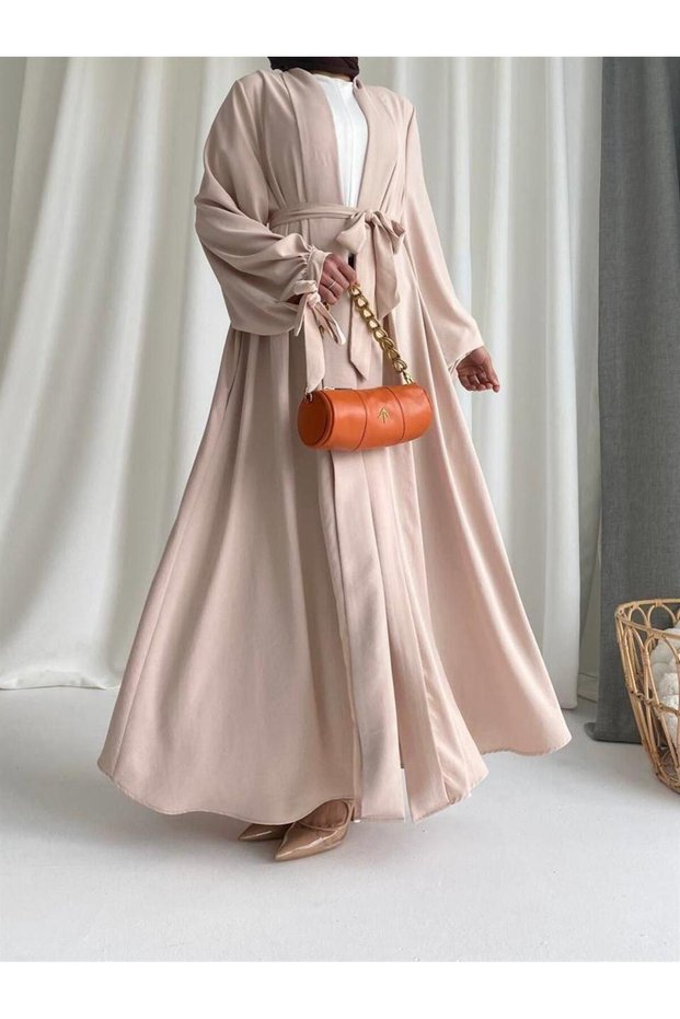 Bej Hanzade Abaya