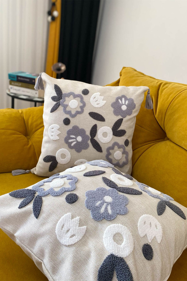 Set 2 huse pentru perne, brodate punch - 4