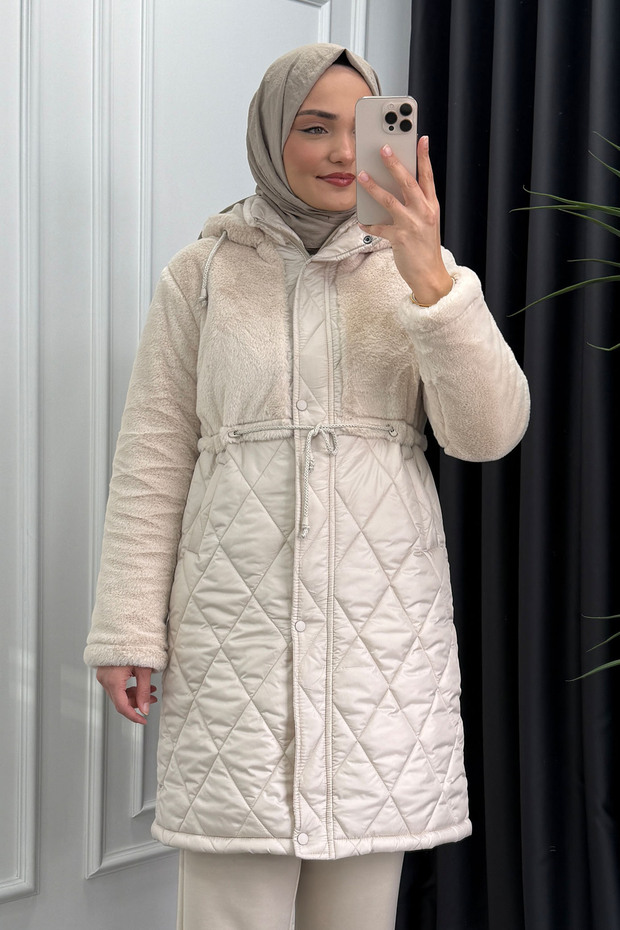 Kadın Kapüşonlu Kürklü Kapitone Mont - 1