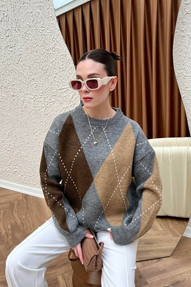 Oversize Diamond Patterned Knitwear Sweater