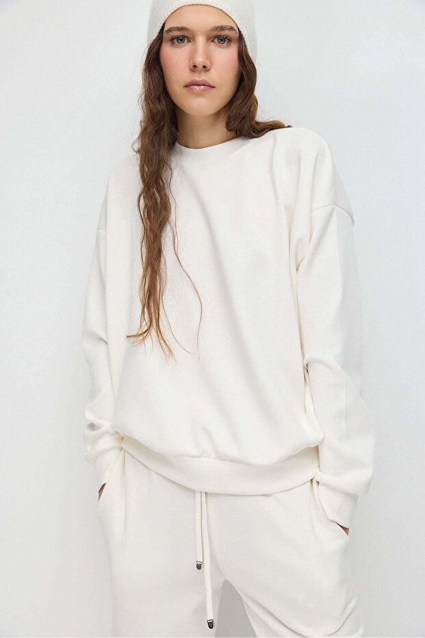 Basic-Sweatshirt - 2