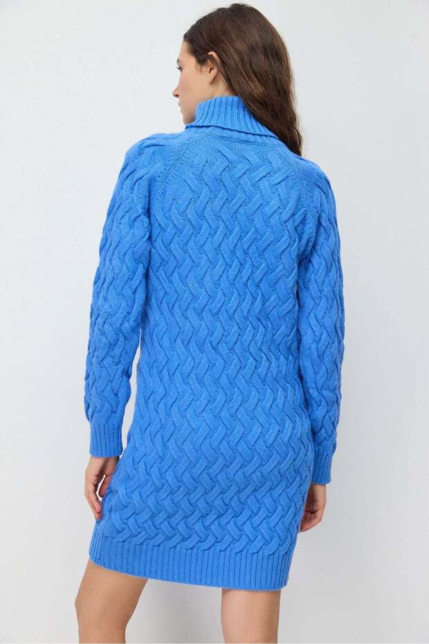 Rollkragen-Strickkleid - 3