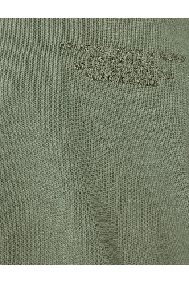 Bisiklet Yaka Tok Kumaş Regular Fit Slogan İşlemeli Kısa Kollu Tişört - 6