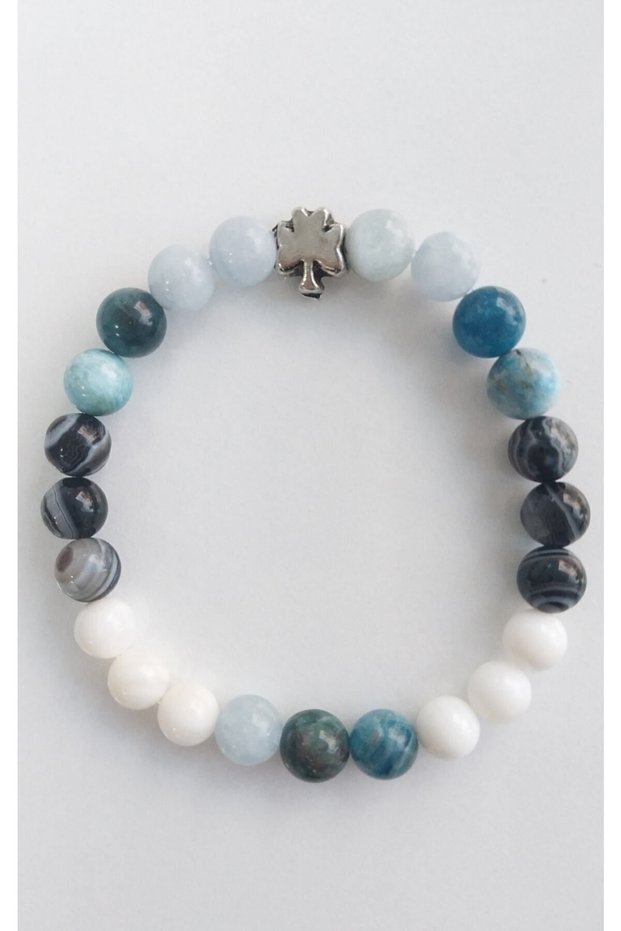 Natural Stone Charm Bracelet - Energizing Bracelet with Clover Motif for Luck and Elegance