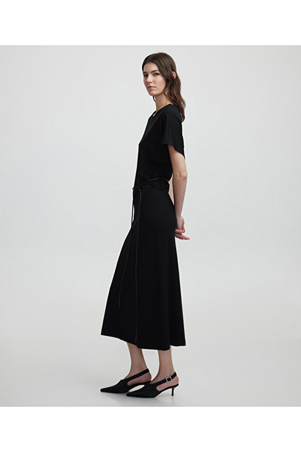 Suni deri kuşaklı elbise - 2