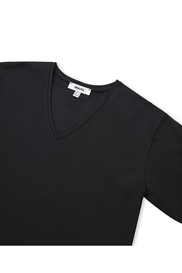 V yaka tişört - 4