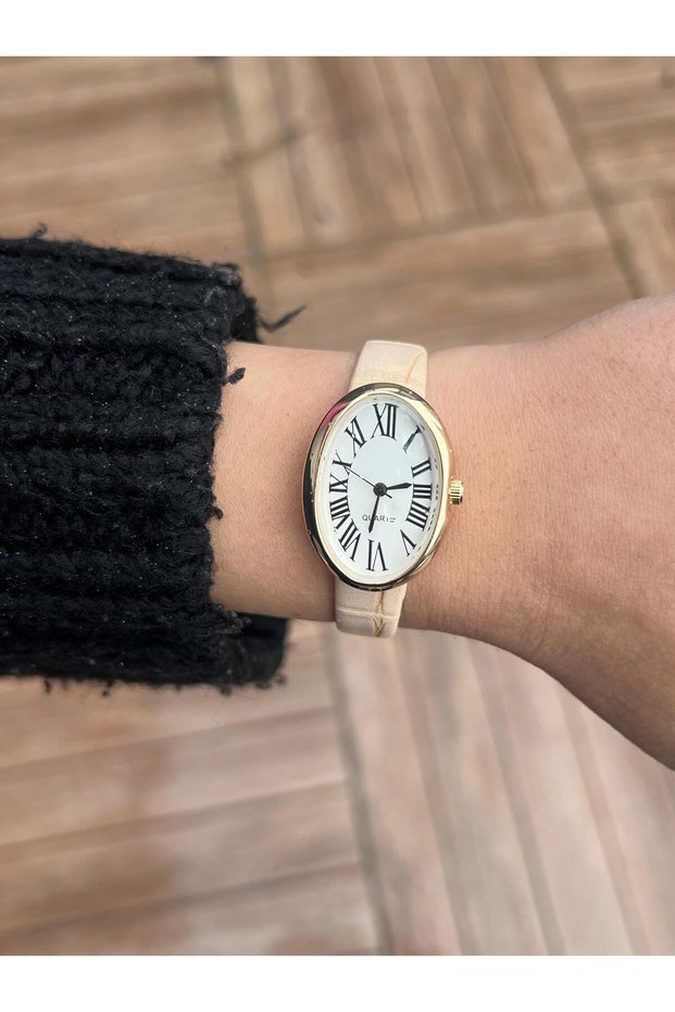 Vias Cream Leather Band Retro Women's Wristwatch