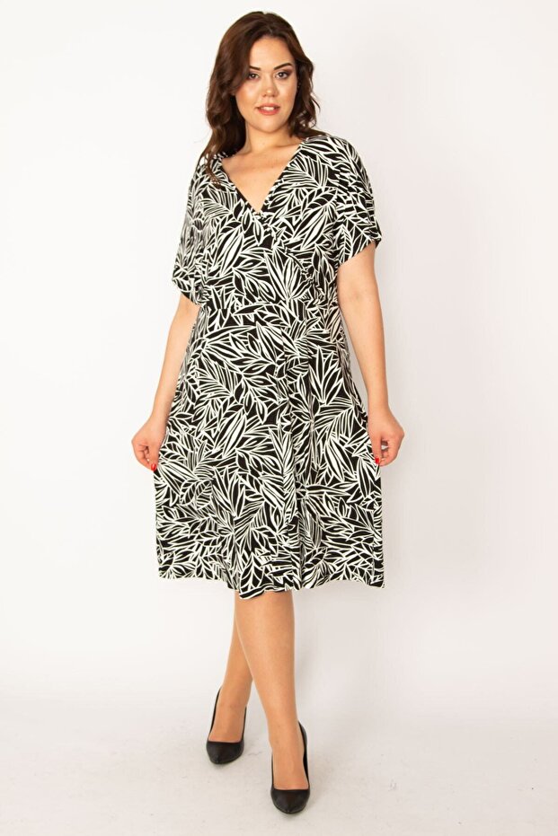 Women's Large Size Black Wrap Collar Low Sleeve Dress 65n33463