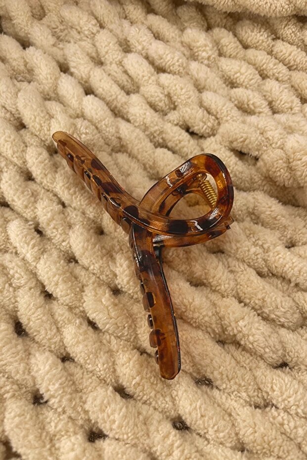 Brown Leopard Patterned Latch Buckle - 3