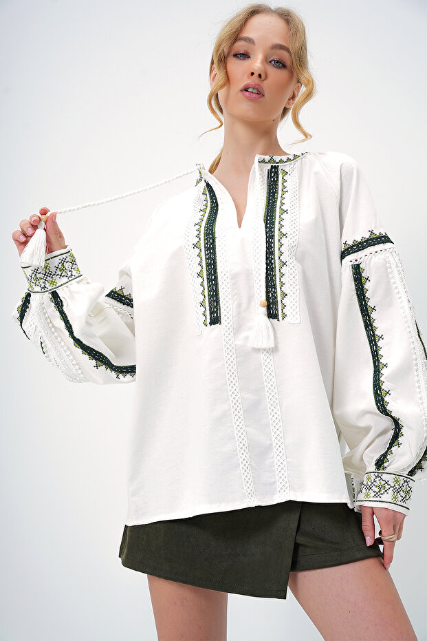 Ecru Balloon Sleeve Embroidered Raw Linen Blouse Alc-X13357