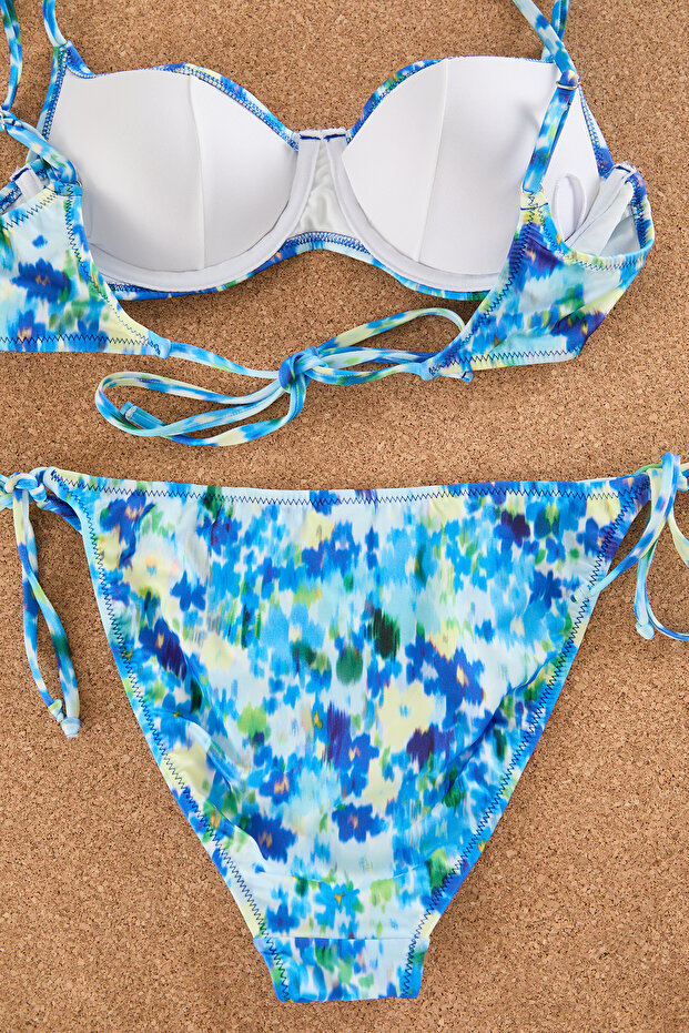 Çiçek Desenli Bağlamalı Balconette Kaplı Regular Normal Bel Bikini Takımı TBESS25BT00043 - 7