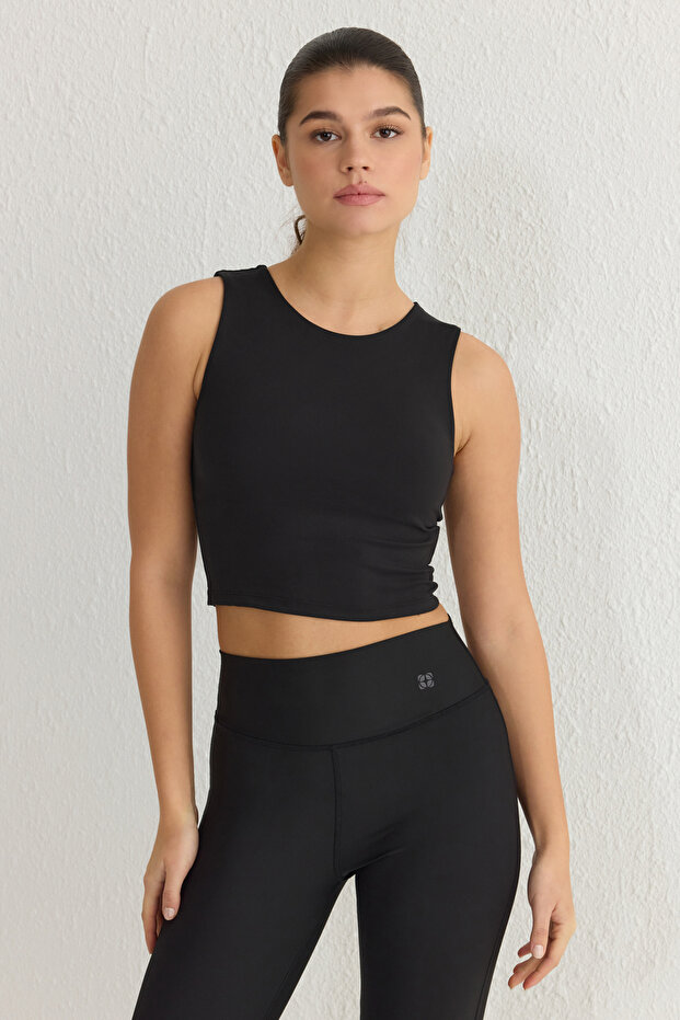 Siyah Fırçalı Soft Kumaş 2 Katlı İçi Pedli Spor Sütyenli Örme Üst/Bluz THMSS25BZ00001 - 2